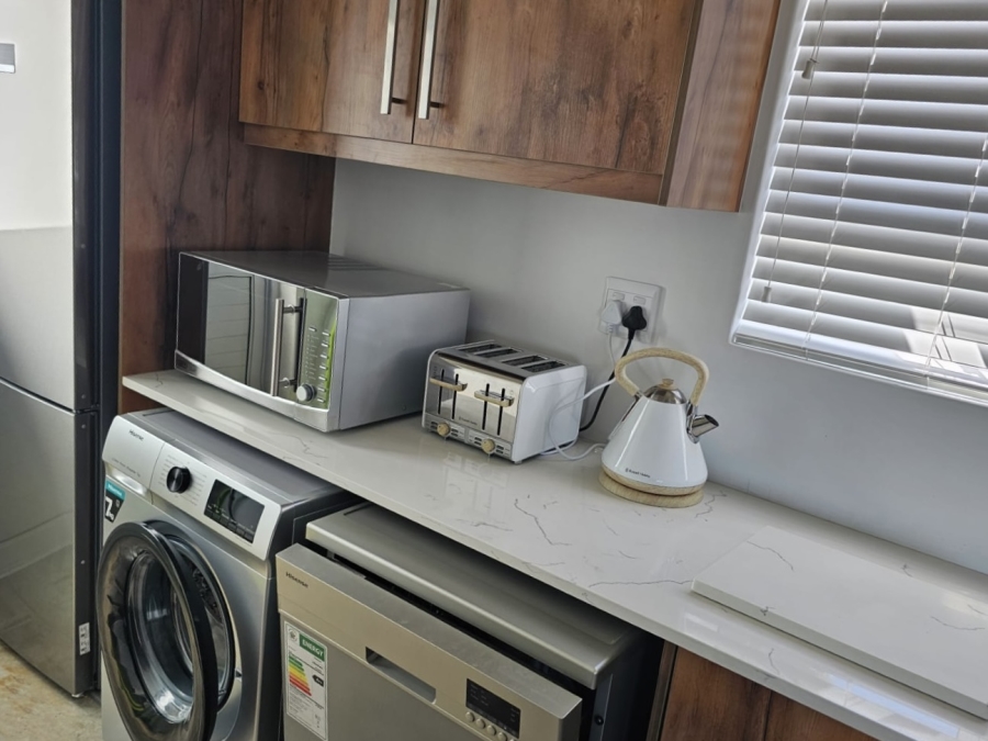 3 Bedroom Property for Sale in Britannia Bay Western Cape